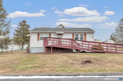 11 Manton St, Shelton, CT 06484