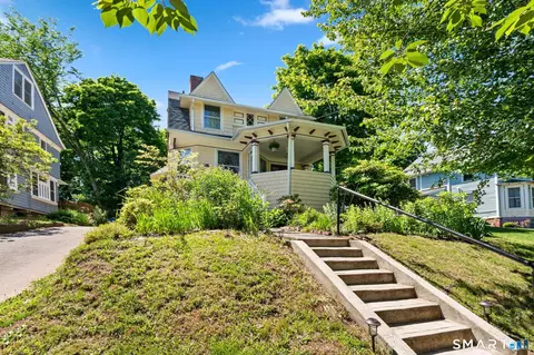 87 Kenyon St, Hartford, CT 06105