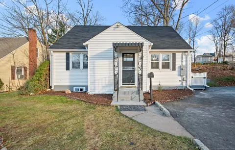 106 Barnes St, New Britain, CT 06052