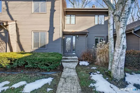 223 Flanders Rd #5, Niantic, CT 06357