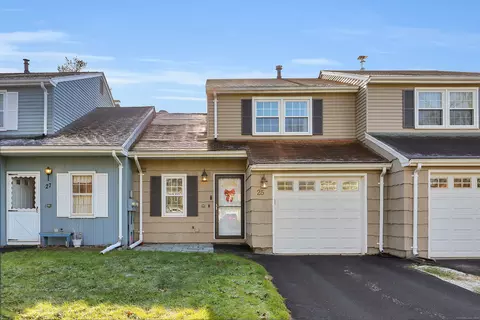 25 Pebble Ct, Newington, CT 06111