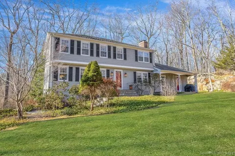 26 Ledgewood Dr, Wilton, CT 06897