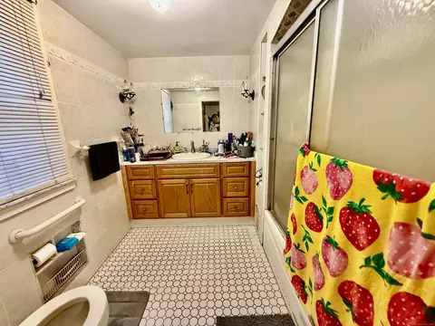 Bath - 226 W High St, East Hampton, CT 06424 photo 1 of 4