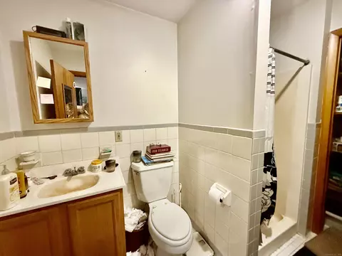 Bath - 226 W High St, East Hampton, CT 06424 photo 3 of 4