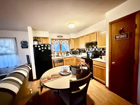 Kitchen - 226 W High St, East Hampton, CT 06424 photo 6 of 6