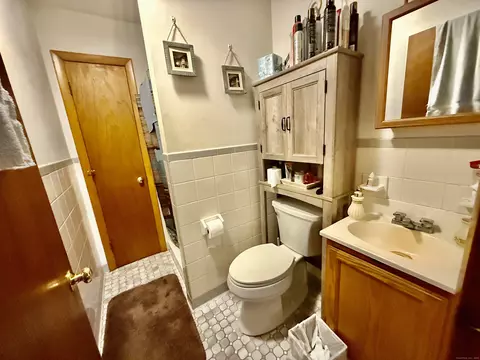 Bath - 226 W High St, East Hampton, CT 06424 photo 2 of 4