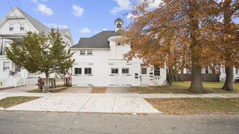 15 Maple St, New Haven, CT 06511