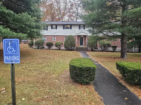 474 Oak Ave #74, Cheshire, CT 06410