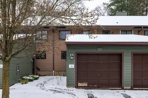 23 Wynwood Dr #23, Enfield, CT 06082