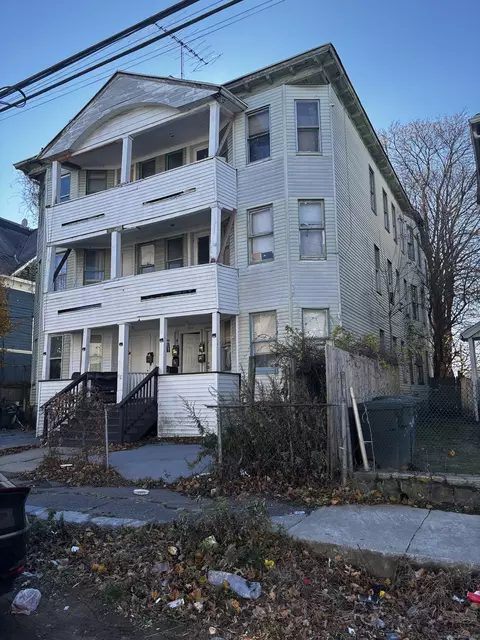 899 Hancock Ave, Bridgeport, CT 06605
