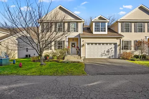 3 Bailey Blvd #3, Bethel, CT 06801