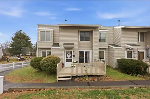 39 Cottonwood Rd #39, Newington, CT 06111