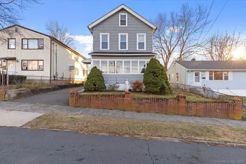 136 2nd St, Hamden, CT 06514