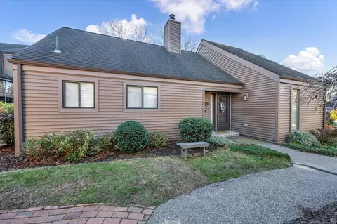 81 Hollister Way N #81, Glastonbury, CT 06033