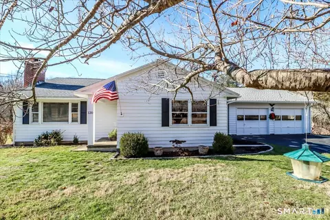 120 Warsaw St, Deep River, CT 06417