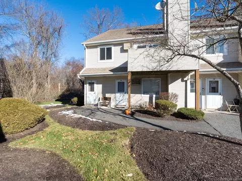 136 Pembroke Rd #9-78, Danbury, CT 06811