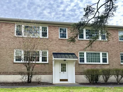 151 Heritage Hill Rd #B, New Canaan, CT 06840