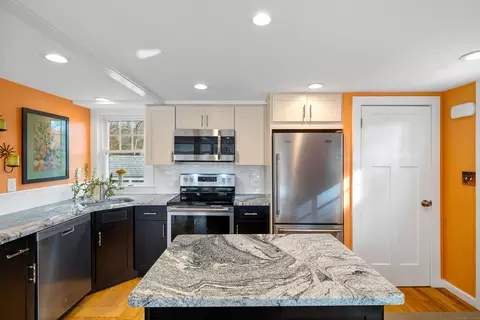 Kitchen - 37 Nolin Rd, Westbrook, CT 06498 photo 2 of 3