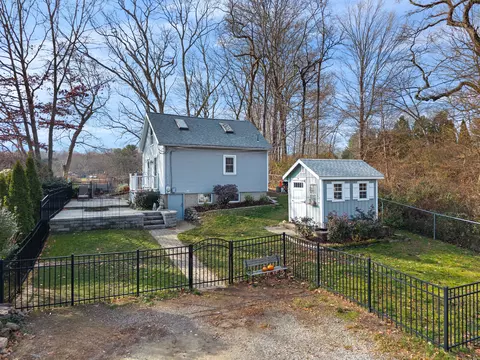Exterior - 37 Nolin Rd, Westbrook, CT 06498 photo 3 of 6