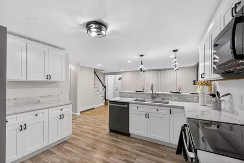 86 Buell St, New Britain, CT 06051