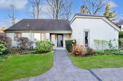 278 Heritage Vlg #B, Southbury, CT 06488