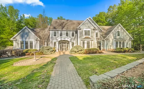 79 Chestnut Hill Rd, Glastonbury, CT 06033