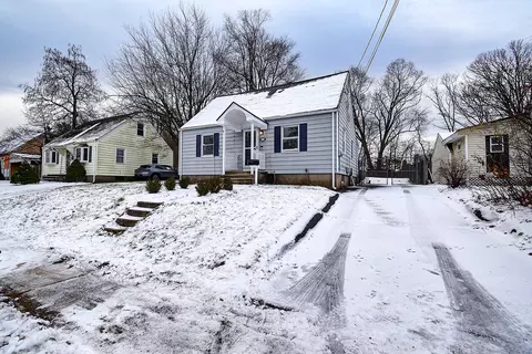 36 Surrey Dr, Bristol, CT 06010