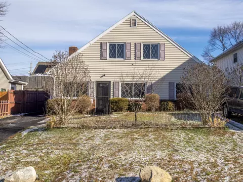 17 Bergh St, Danbury, CT 06810