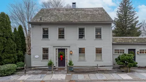 410 Washington St, Norwich, CT 06360