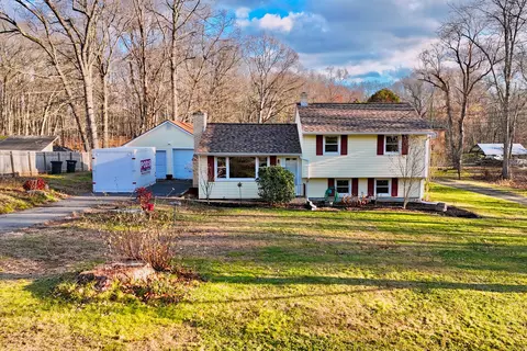 122 N Airline Rd, Wallingford, CT 06492