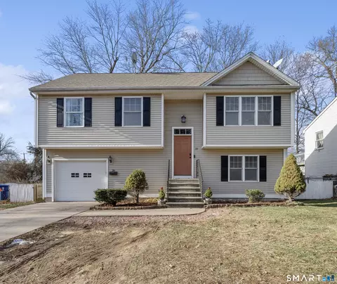 39 Meriline Ave, Plainville, CT 06062