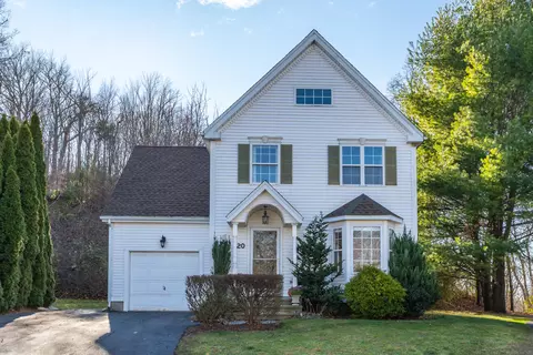 20 Lakeview Dr #20, Branford, CT 06405