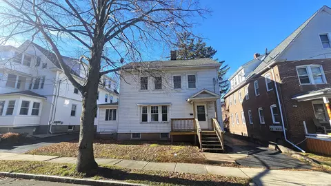 21 Rome Ave, Middletown, CT 06457