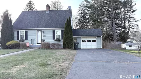 53 Boyer St, Berlin, CT 06037