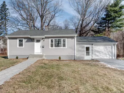 25 Edward Ave, Watertown, CT 06795