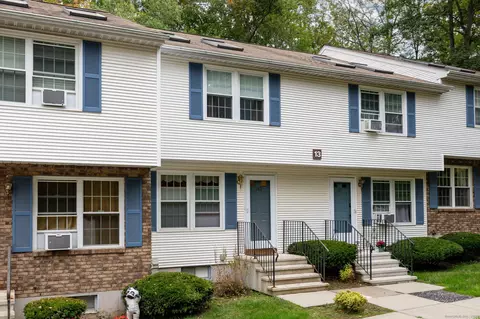 143 Julia Ter #143, Middletown, CT 06457