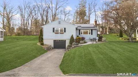 170 Dayl Dr, Berlin, CT 06037