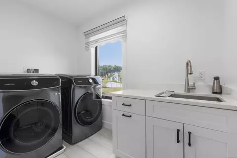 Other - 6 Vinnie Dr, Wethersfield, CT 06109 photo 4 of 6