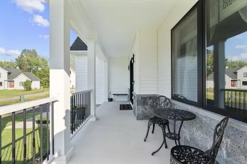 Exterior - 6 Vinnie Dr, Wethersfield, CT 06109 photo 3 of 5
