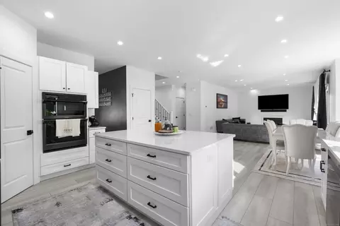 Kitchen - 6 Vinnie Dr, Wethersfield, CT 06109 photo 1 of 3