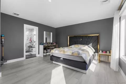 Bedroom - 6 Vinnie Dr, Wethersfield, CT 06109 photo 1 of 4
