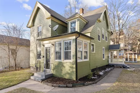 67 Bissell St, Manchester, CT 06040