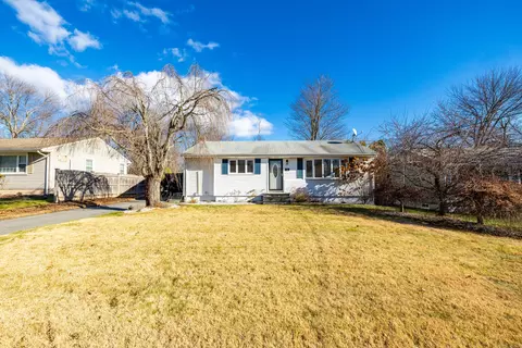 42 Avery Rd, Newington, CT 06111
