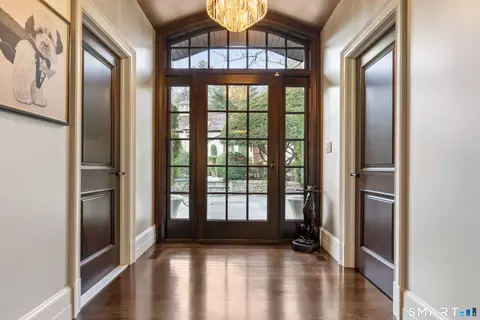 Entry Way - 252 River Rd, Deep River, CT 06417 photo 1 of 2