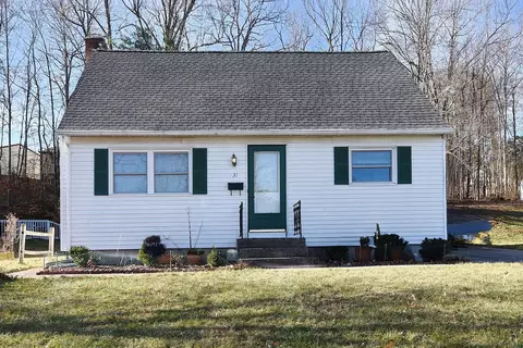 31 Broadview Pkwy, Middletown, CT 06457