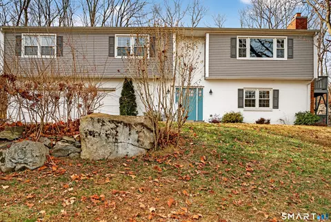 826 Quarter Mile Rd, Orange, CT 06477