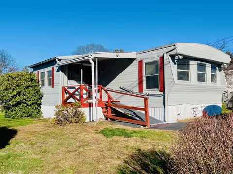 6 B St, Groton, CT 06340