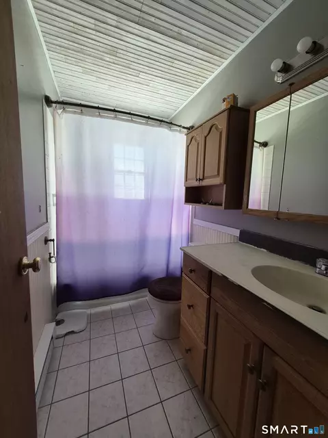 Bath - 74 Athol St #74, Killingly, CT 06239 photo 2 of 4