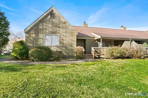 766 Nyack Ln #B, Stratford, CT 06614