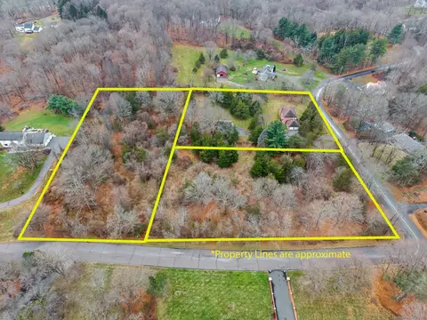 15 Philson Ct, Cheshire, CT 06410